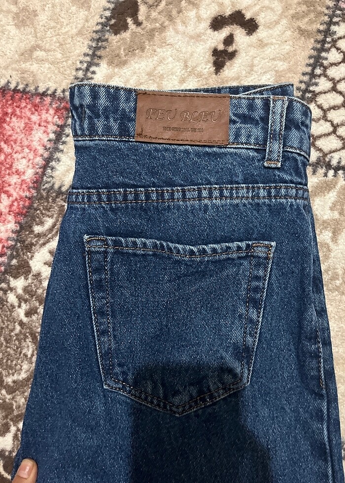 Bol paça yırtık jean - Görsel 5