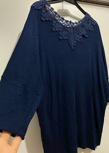 Dantel Detaylı Lacivert V Yaka Kadın Bluz - Görsel 3