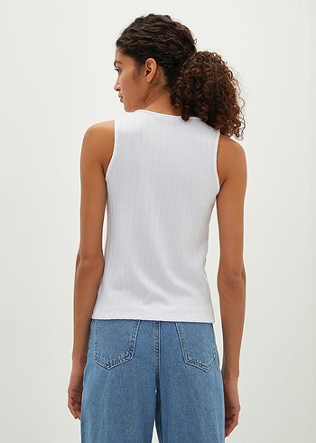 LCW Beyaz Bisiklet Yaka Düz Kolsuz KaşkorseKumaş Kadın Atlet - Görsel 4