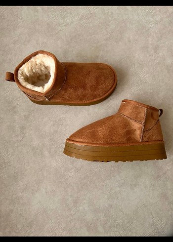 Ugg Ultra Mini Platform