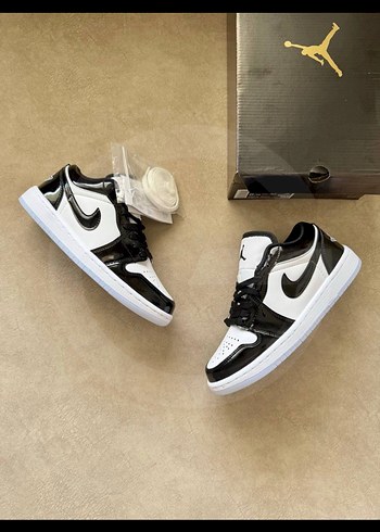 Nike Air Jordan Concord