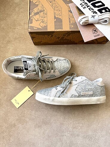 Golden Goose Deluxe