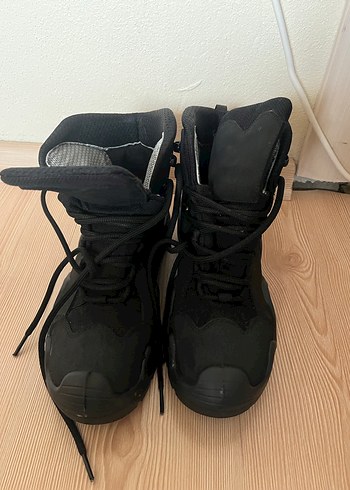 Siyah Bağcıklı bayan  Spor Bot - Görsel 2