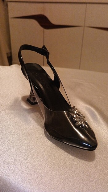 Shoes & More Ürün sıfır kullanılmamıştir