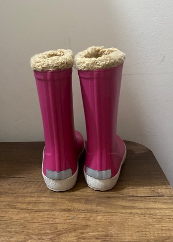 23 Beden Kız Çocuk Pembe Kürklü igor bot