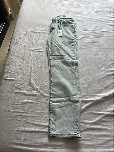 31 Beden Levis 511 açık mavi buz rengi gibi