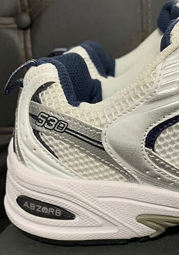 37 Beden beyaz Renk New Balance 530