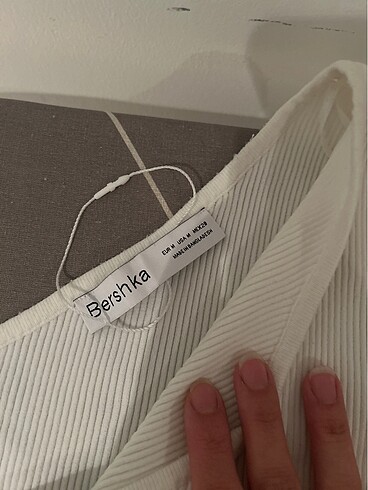 Bershka Tek kol body