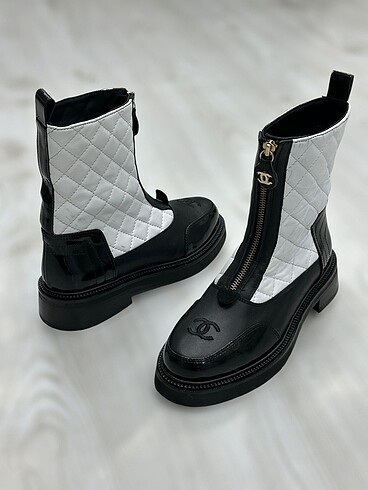 Chanel Chanel hakiki deri bot