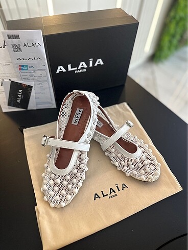 Alaïa babet