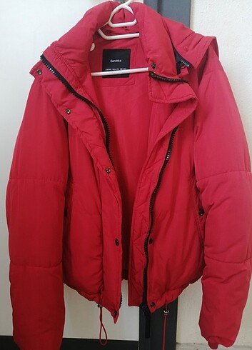 xs Beden kırmızı Renk Bershka az kullanılmış kırmızı mont
