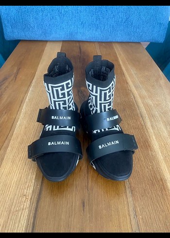 37 Beden Balmain Bot