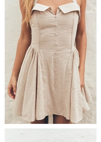 Zara Bej Düğmeli Straplez Keten Mini Elbise