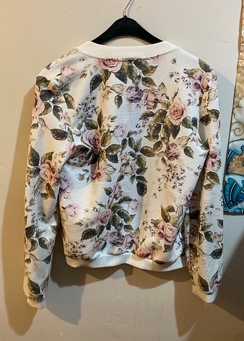 Çiçek Desenli Beyaz Kadın Ceket - Görsel 2