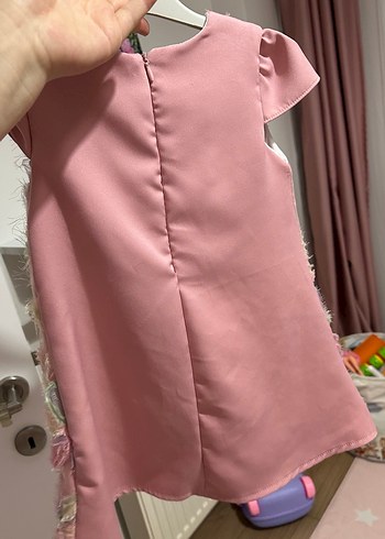 Kız Çocuk Pembe Nakışlı Fırfırlı Elbise - Görsel 3
