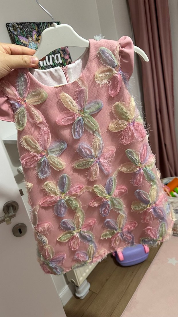 Kız Çocuk Pembe Nakışlı Fırfırlı Elbise - Görsel 2