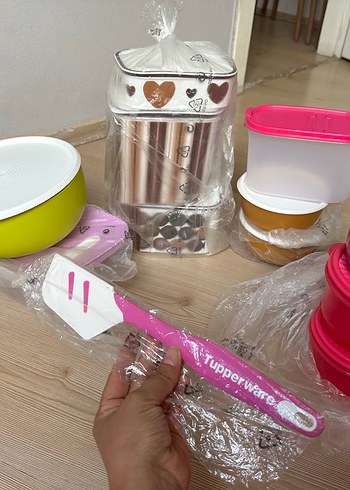 Pembe Tupperware Spatula
