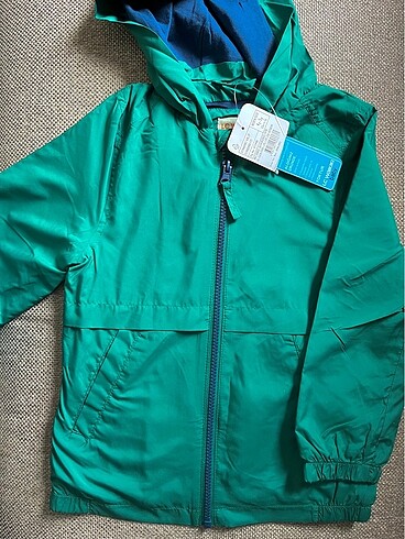 LC Waikiki LCW 4-5 yaş erkek çocuk yağmurluk