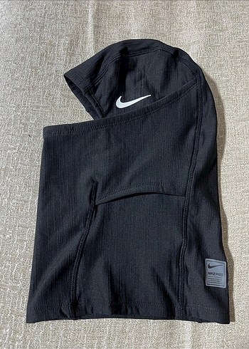 Nike Hyperwarm termal maske 0