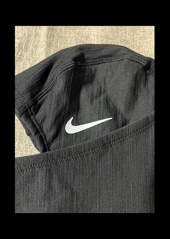 Nike hyperwarm maske