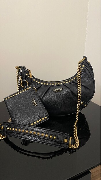 Guess kol çantası - Görsel 5