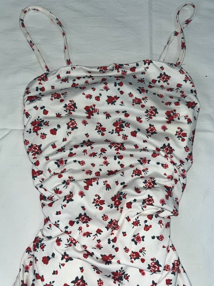 Çiçek Desenli Drapeli Mini Elbise - Görsel 4