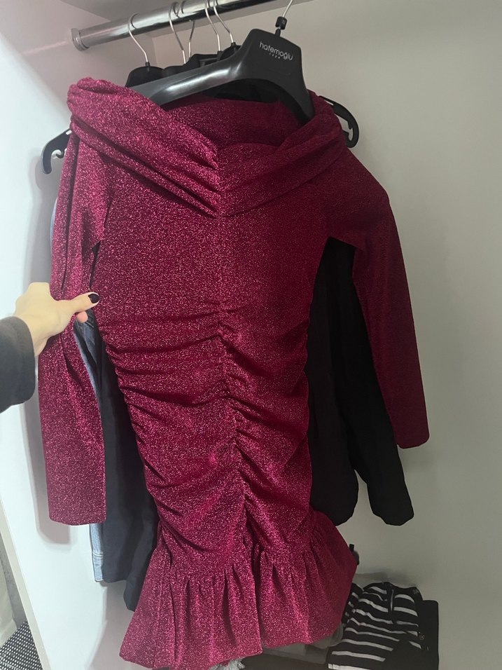 Simli bordo elbise - Görsel 2