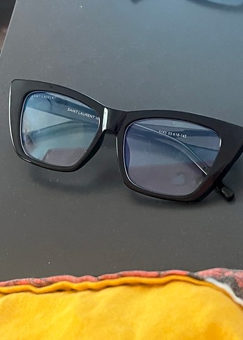 cat eye Kadın Gözlüğü - Yves Saint Laurent - Görsel 3