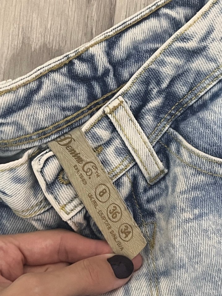 Dantel Detaylı Mini Mavi Kot Şort - Görsel 2