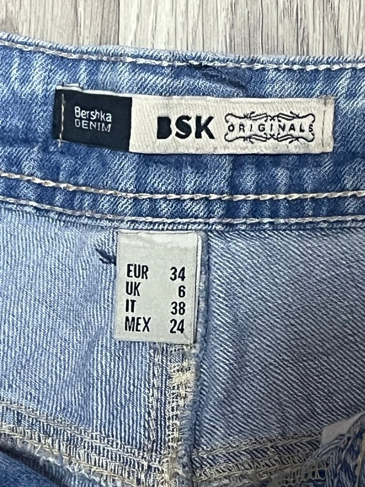Bershka mini şort - Görsel 3