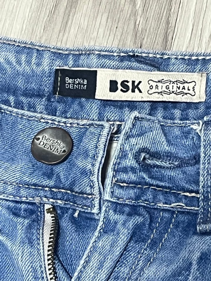 Bershka mini şort - Görsel 2