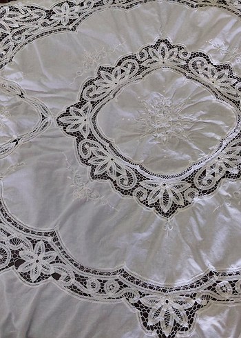 BRÜKSEL RAHİBE İŞİ MASA ÖRTÜSÜ SARARMA OLAN KISIMLARI EKLEDIM - Görsel 4