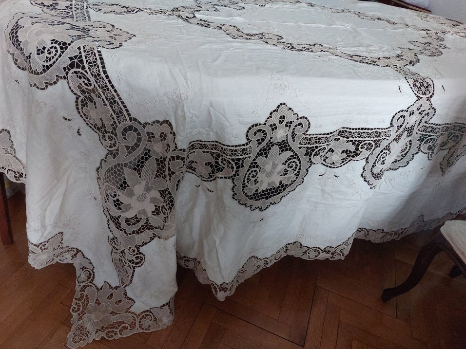 ANGELEZ MASA ÖRTÜSÜ  MINK LEKE VAR GECERMI BILMIYORUM RESIMLERDE - Görsel 2
