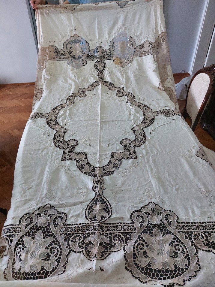 ANGELEZ MASA ÖRTÜSÜ  MINK LEKE VAR GECERMI BILMIYORUM RESIMLERDE - Görsel 3