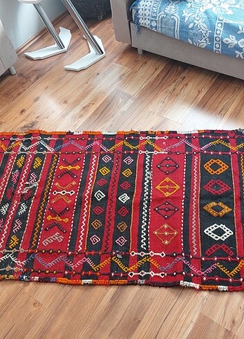 EL DOKUMA KILIM 