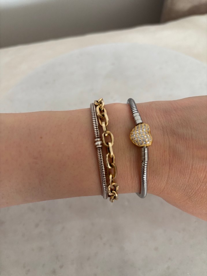 Kalp Detaylı Taşlı Çelik Bileklik  Gümüş & Gold Renk - Görsel 3