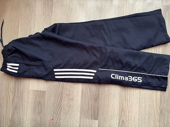 9 Yaş Beden Adidas eşofman