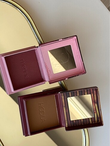 Benefit moone