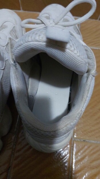 ERKEK SPOR AYAKKABI 40 NUMARA SADECE YIKANMASI GEREKİYOR  - Görsel 13