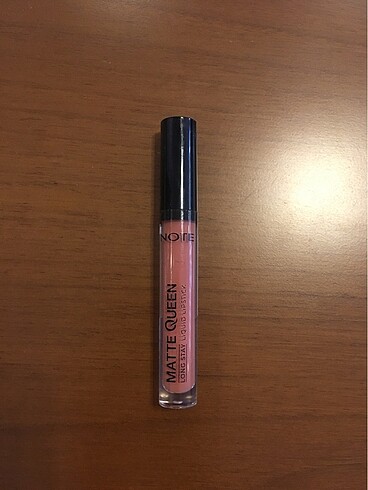 Note Matte Quenn Liquid Lipstick