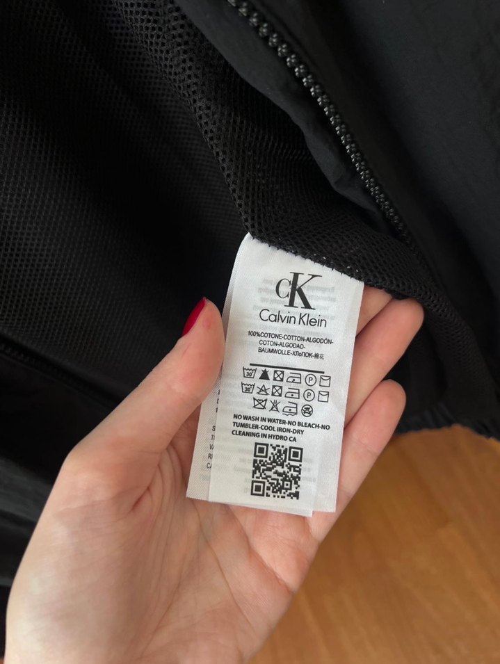 Calvin Klein Siyah yağmurluk - Görsel 4