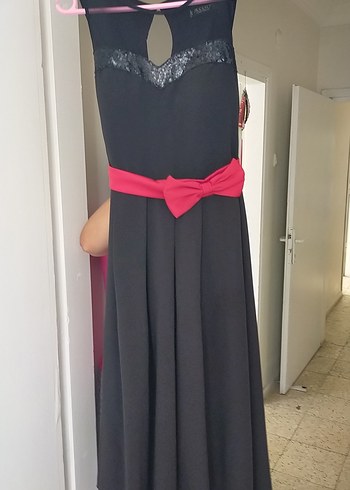Siyah Midi Strappy V Yaka Kemerli Elbise