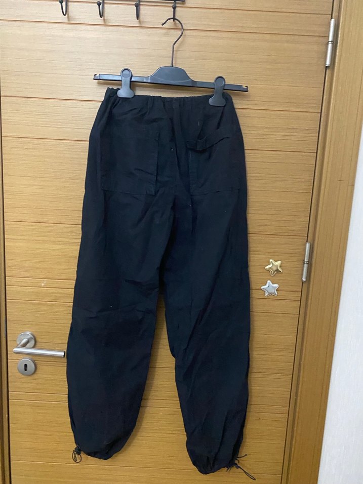 Siyah Kadın Bol Kesim Kumaş Pantolon - Görsel 4