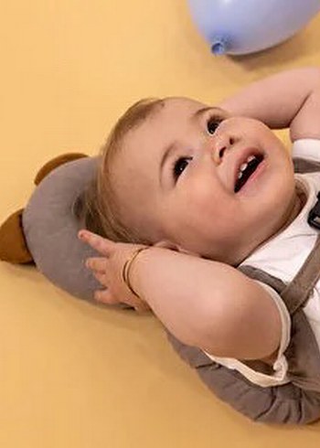 Nakışlı Camel Rengi Çocuk Yastığı  kafa koruyucu - Görsel 3