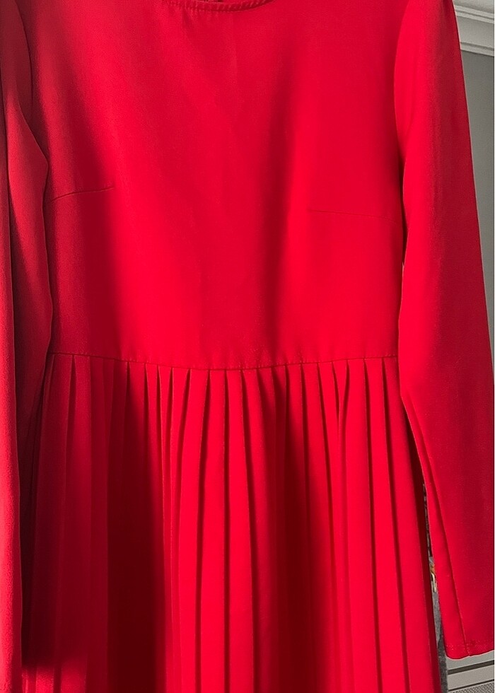 Kırmızı tesetttür elbise - Görsel 3