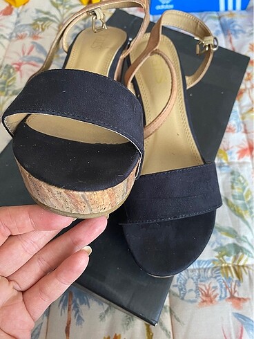 Diğer Dolgu topuklu sandalet