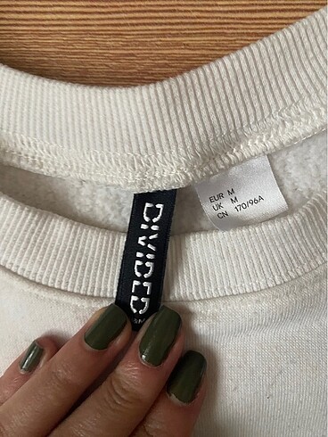 m Beden beyaz Renk H&M Beyaz Sweatshirt