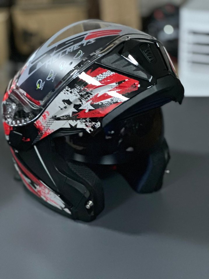 Renkli Baskılı Metal Kemerli Motosiklet Kaskı - Görsel 4