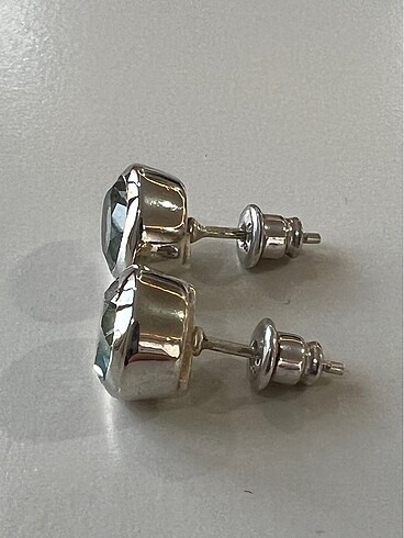 Beden Mavi topaz dogal taşli 925 k, rhodium kaplama ithal ürün