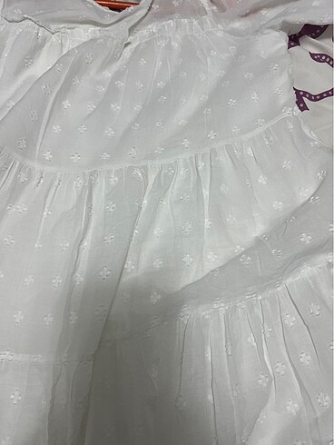 38 Beden beyaz Renk Pamuklu elbise, boy 89 cm , göğüs 51cm